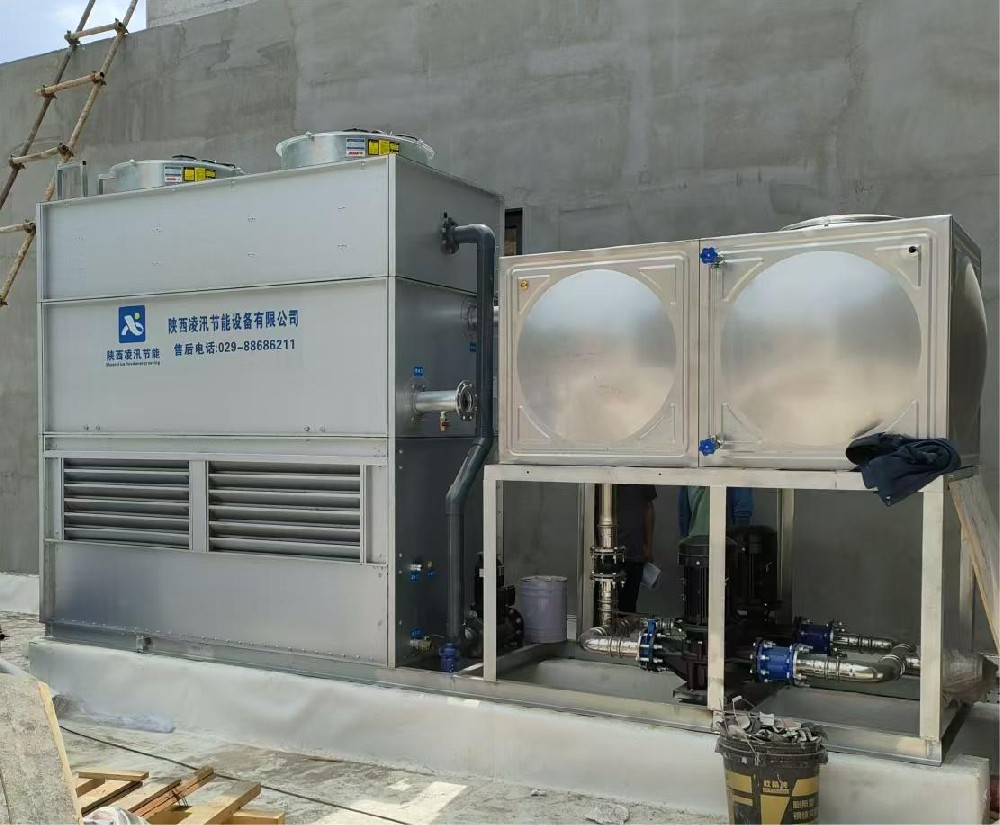 闭式逆流冷却塔